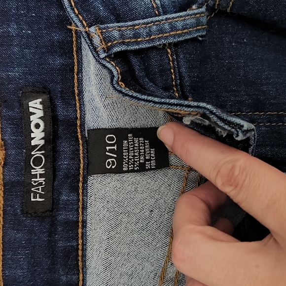 Fashion Nova Stretch Skinny - Picture 2 of 5